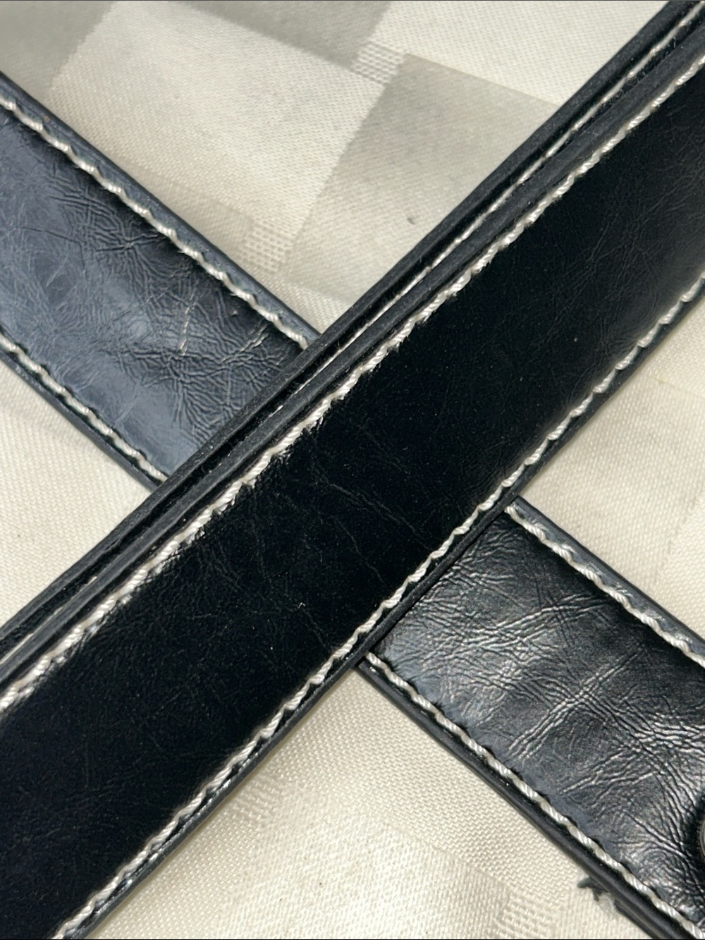 Source Unknown Black Leather Replacement Shoulder Strap with Silver Hardware
